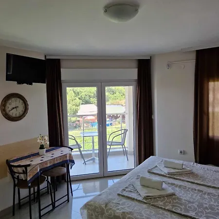 Apartmani Nataly Veliko Gradište 外观 照片