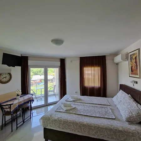 Apartmani Nataly Veliko Gradište 外观 照片