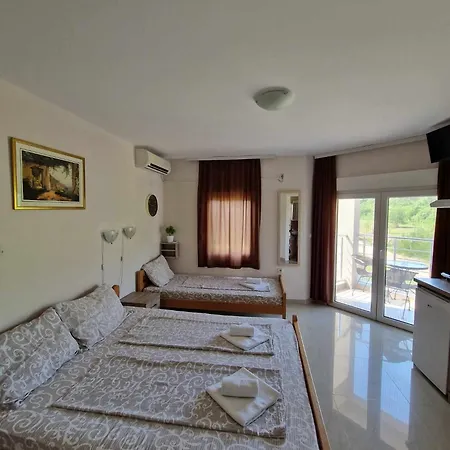 Apartmani Nataly Veliko Gradište 外观 照片